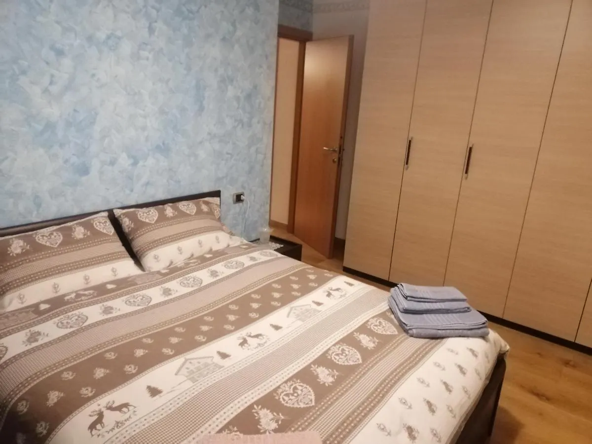 Casa Laura Apartment Isolaccia Italy
